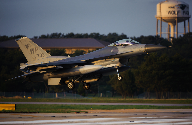 Illustration for article titled 75 Amazing Images Of U.S. Air Power In South Korea